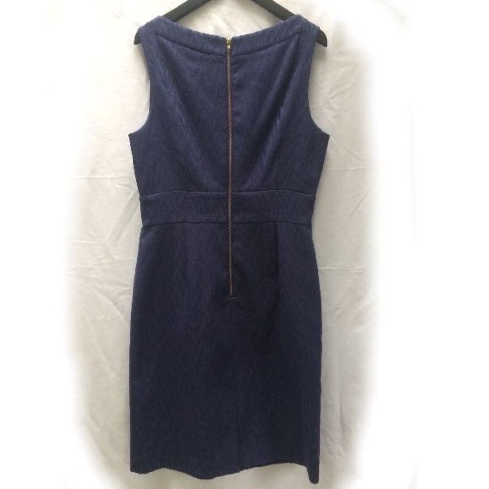 Tahari keyhole dress size 6